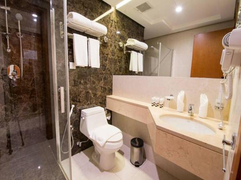 Popular attractions Area Nearby Property